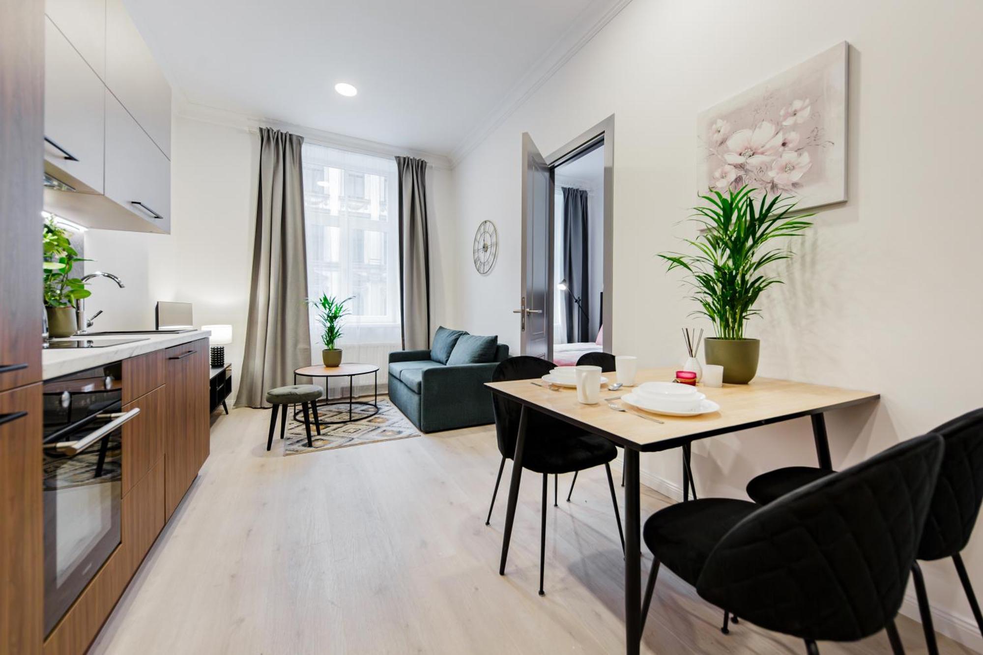 Rigaapartment Elizabetes 22 Self-Service Aparthotel Dış mekan fotoğraf