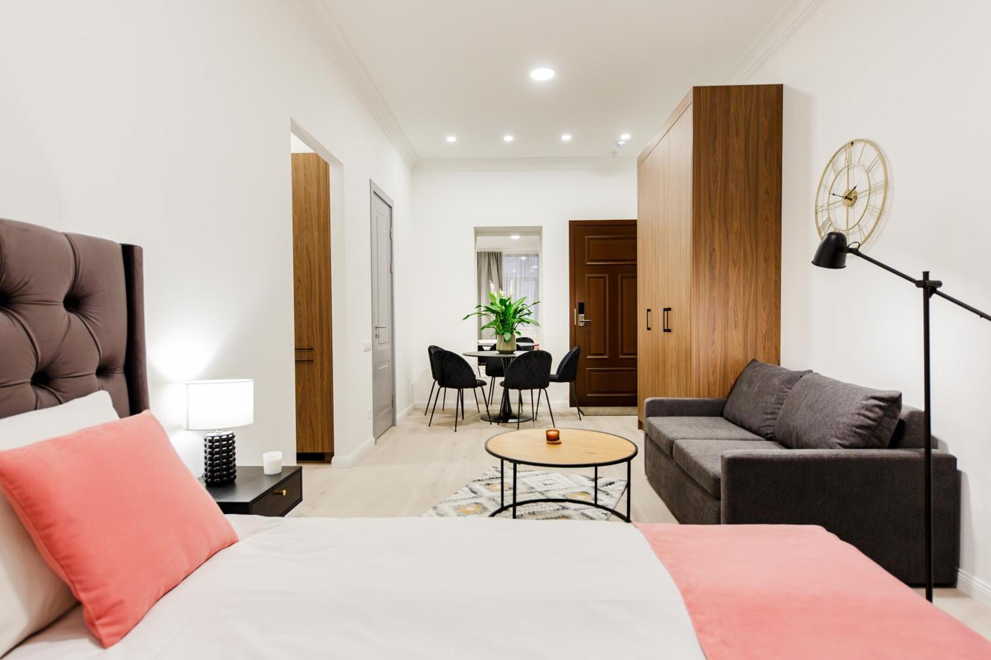 Rigaapartment Elizabetes 22 Self-Service Aparthotel Dış mekan fotoğraf